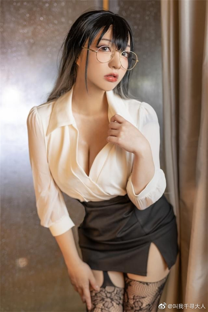 叫我千寻大人个人资料介绍及图片