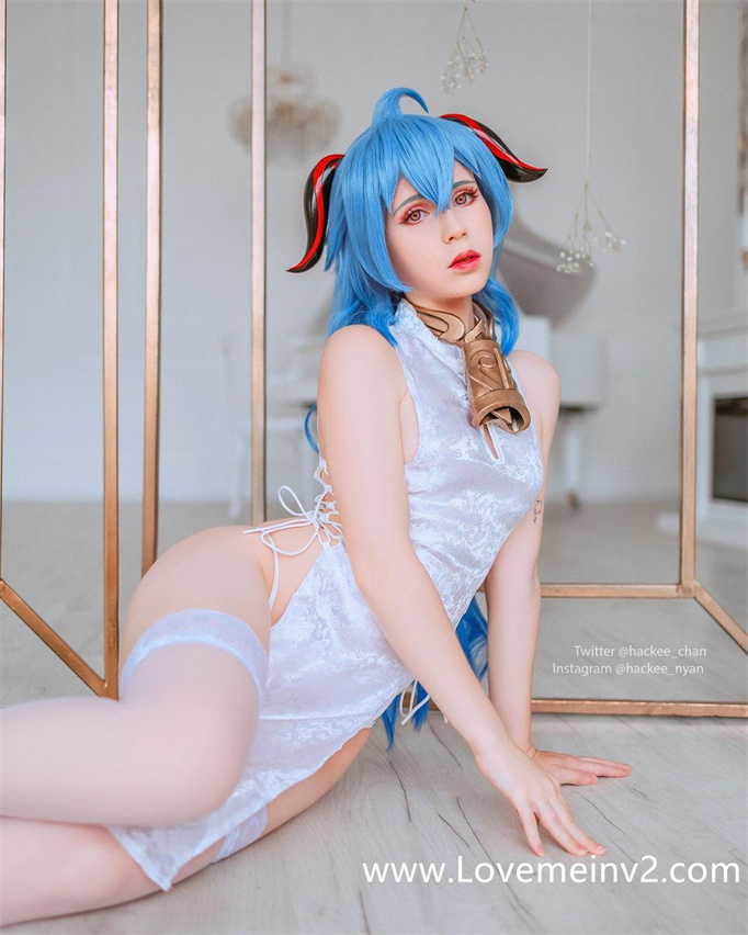 Hackee(Alyona Ferreyra)个人资料介绍-3CD