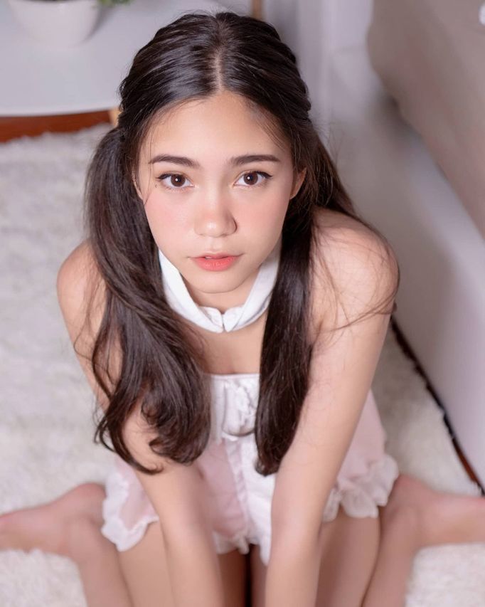 混血儿 Bella个人资料介绍-3CD