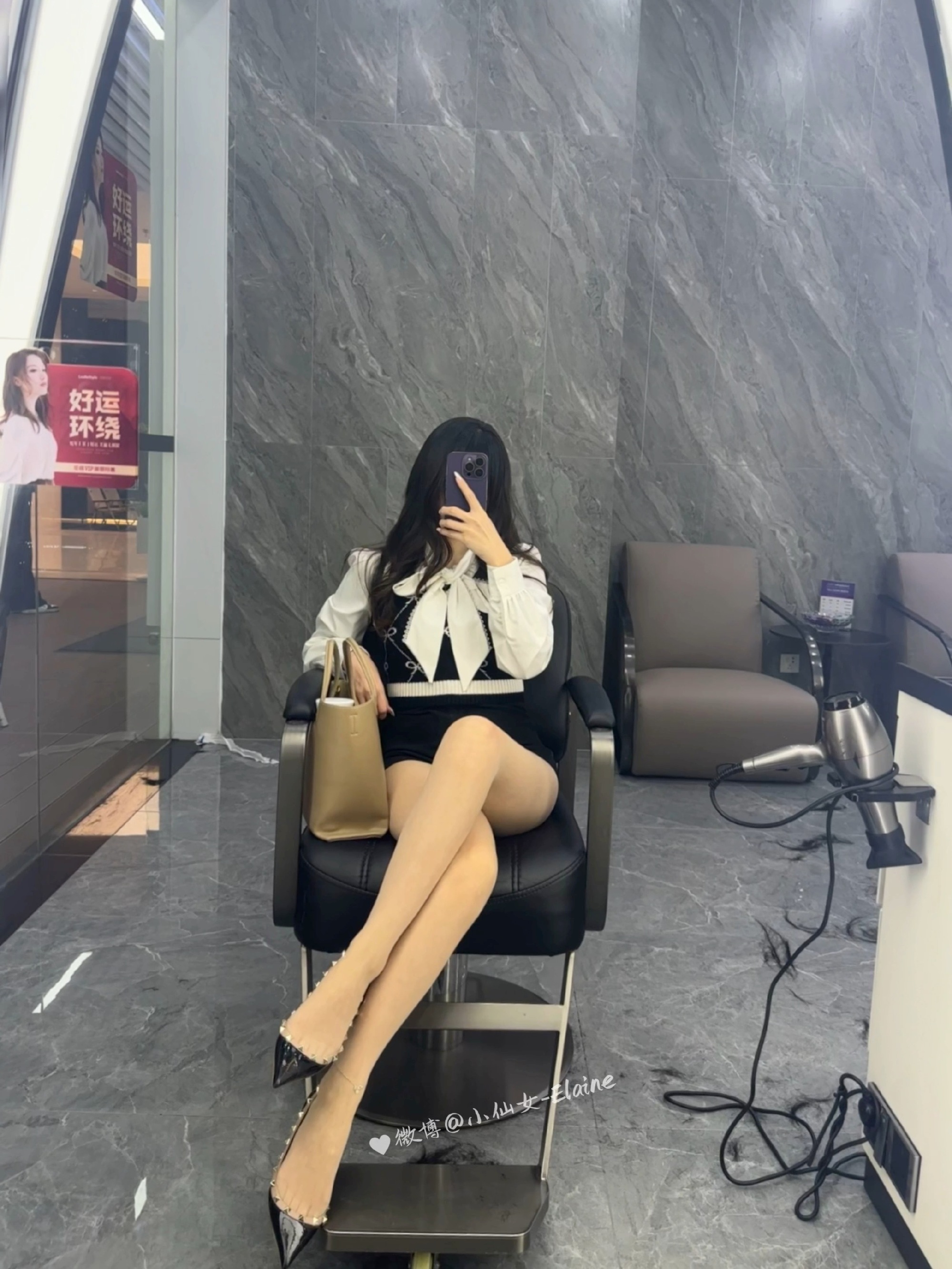 ELaine小仙女露脸真实照，这腿简直无敌