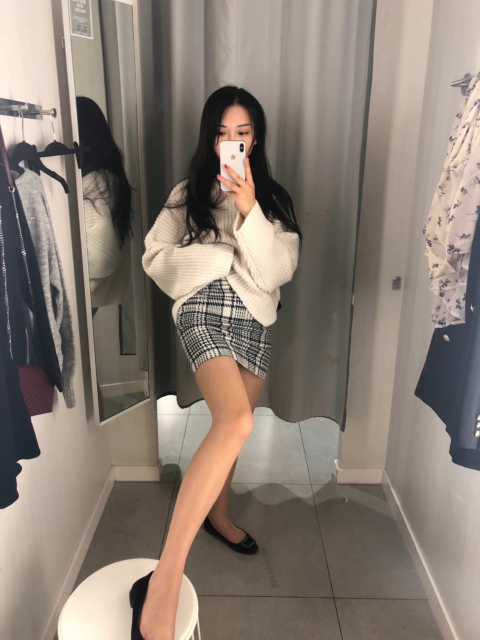 腿控的天堂：早期丝袜博主“一只哈比猪”的美腿密码